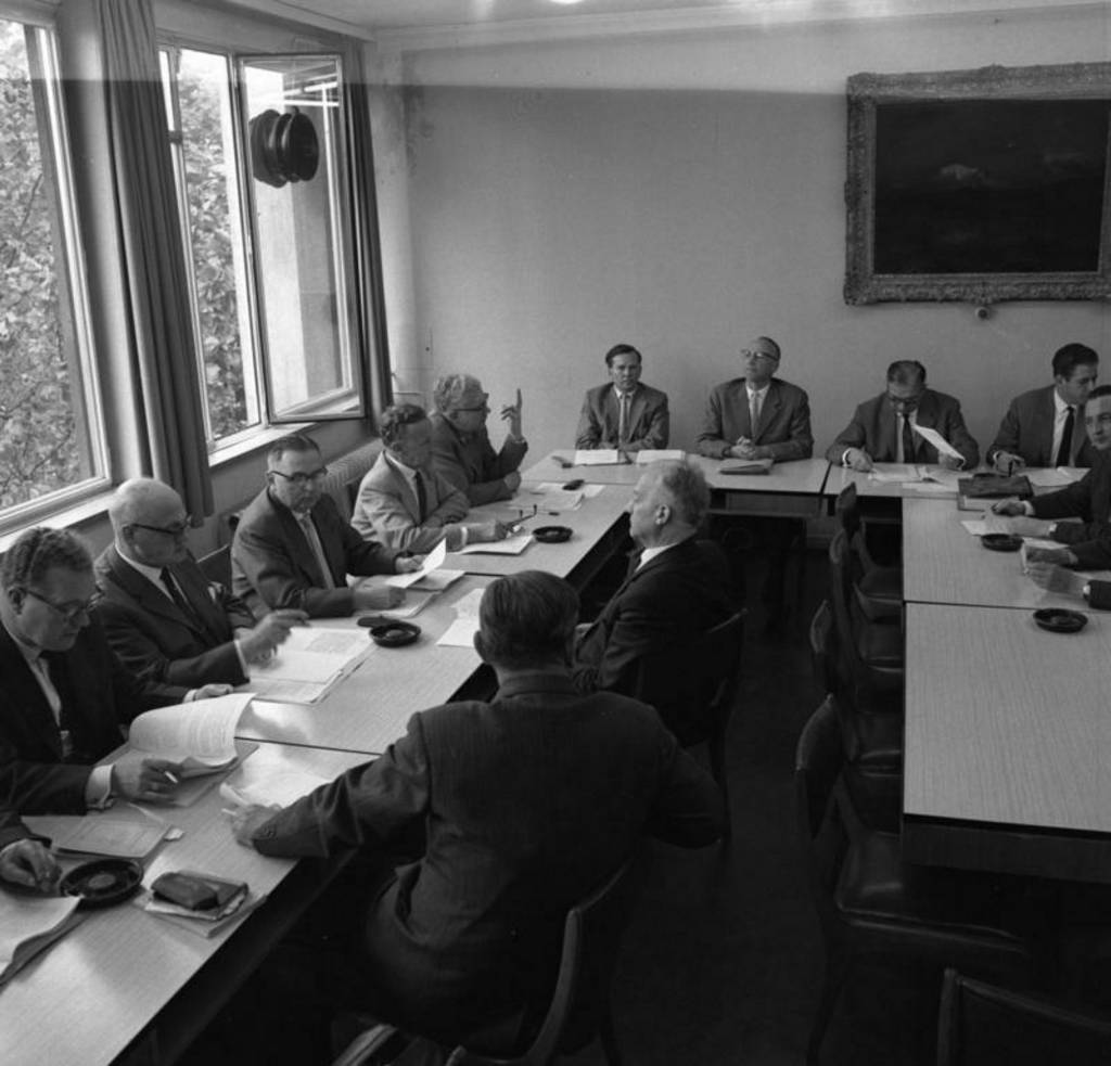 Tagung des Bundestagsausschusses zum Lastenausgleich 1961