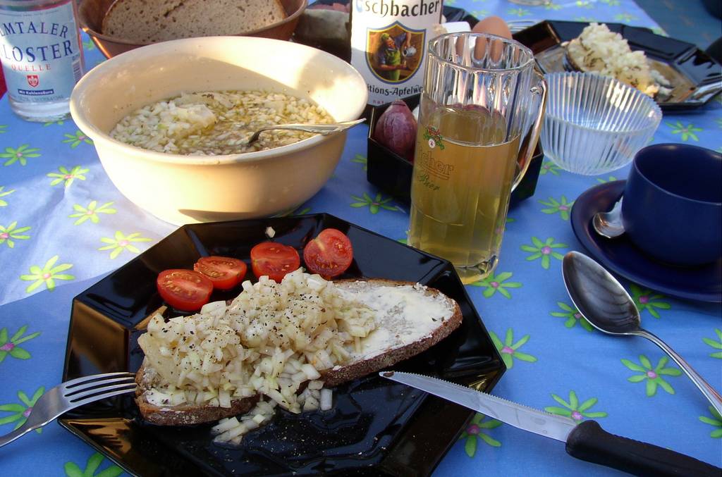 Handkäs mit Musik und Äppelwoi