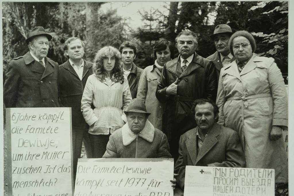 Russlanddeutsche demonstrieren in Bonn